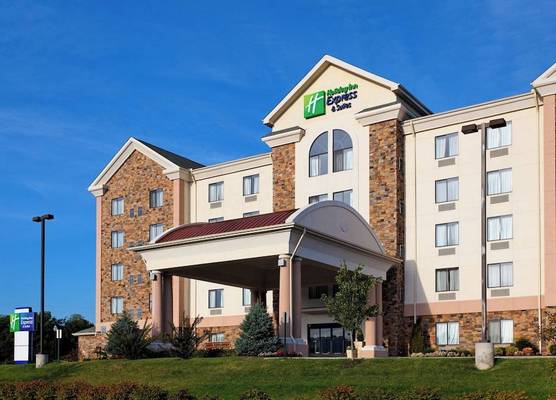 Holiday Inn Express & Suites KINGSPORT-MEADOWVIEW I-26 by IHG 1