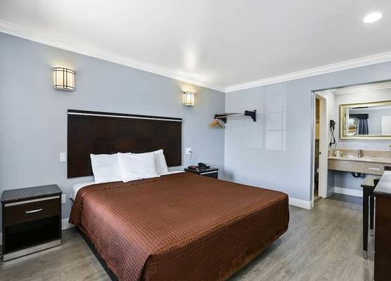 3rd Avenue Inn 1