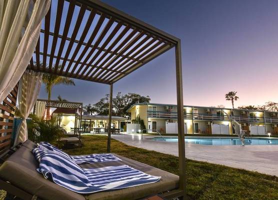 Golden Host Resort - Sarasota 1