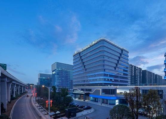 Howard Johnson Airport Hotel Changsha 1