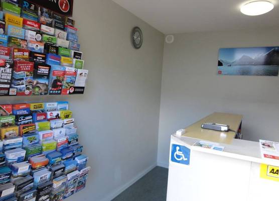 Bealey Avenue Motel 1