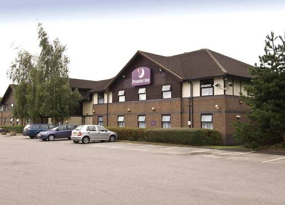 Premier Inn Solihull South - M42 1
