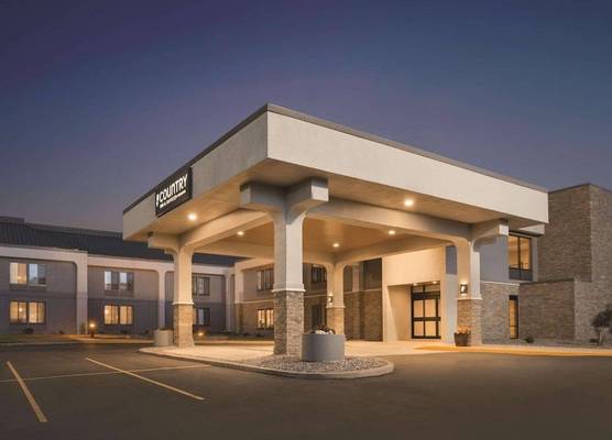 Country Inn & Suites by Radisson, La Crosse, WI 1