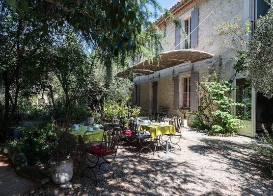 Hôtel Mas Vidau Porte des Alpilles 1