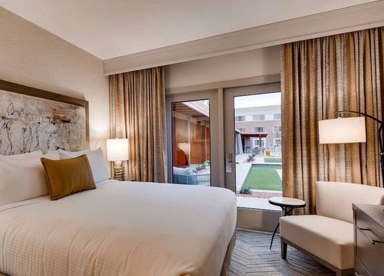 Aiden by Best Western Scottsdale North 1