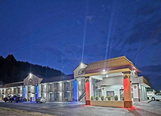 Super 8 by Wyndham Marion NC 1