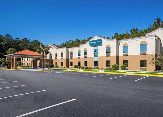 Clarion Pointe Hinesville near Fort Stewart 1