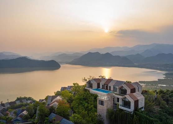 Conrad Hangzhou Tonglu 1