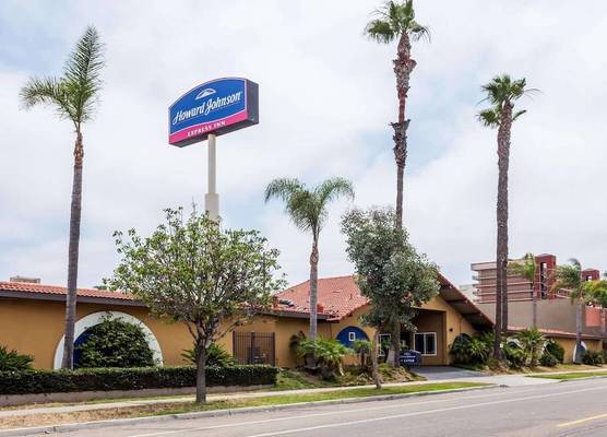 Howard Johnson by Wyndham National City/San Diego South 1