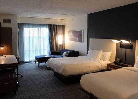 Courtyard by Marriott Pittsburgh North/Cranberry Woods 1