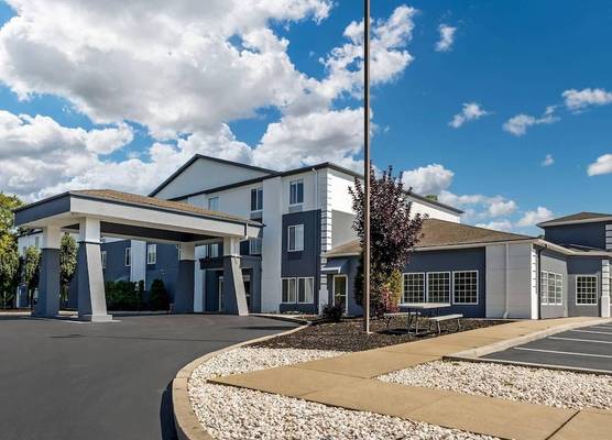 Comfort Inn & Suites Harrisburg-Hershey North 1