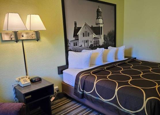 Super 8 by Wyndham Augusta 1