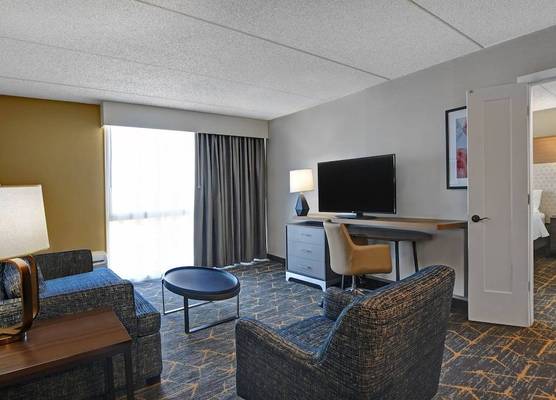 Holiday Inn PHILADELPHIA-CHERRY HILL by IHG 1