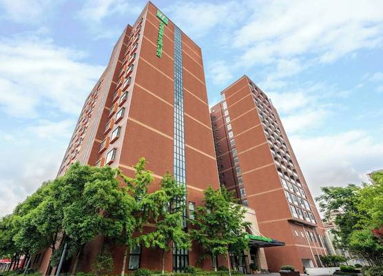 Holiday Inn Express Shanghai New Jinqiao by IHG 1