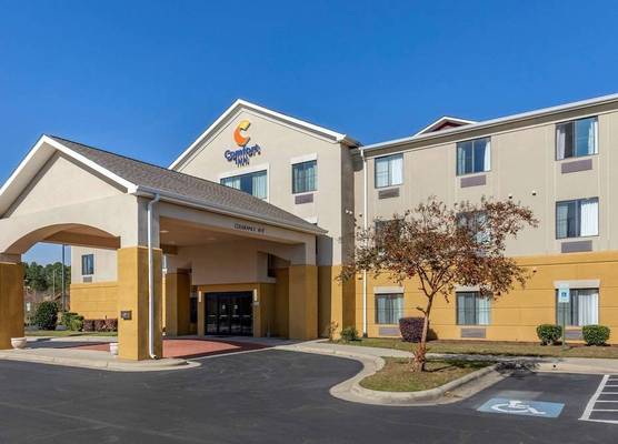 Comfort Inn Smithfield near I-95 1