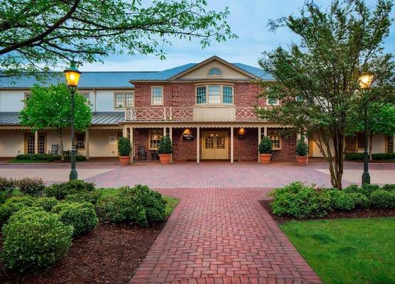 Williamsburg Lodge, Autograph Collection 1