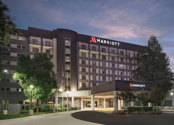 Visalia Marriott at the Convention Center 1