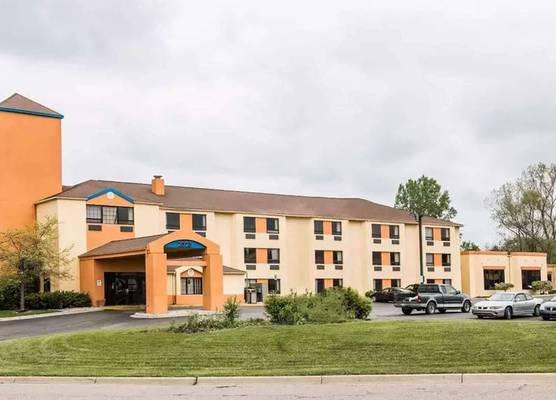 Days Inn by Wyndham Flint/Bishop International Airport 1