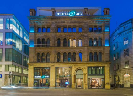 Motel One Manchester-Royal Exchange 1