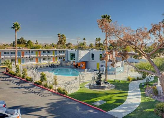 Thunderbird Boutique Hotel 1