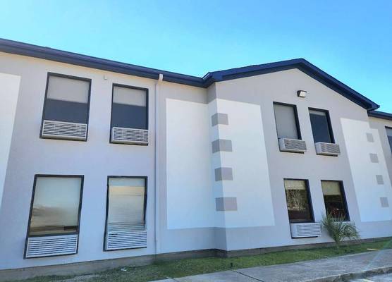 Days Inn & Suites by Wyndham New Iberia 1