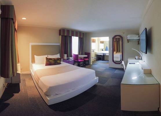 Inn at Golden Gate 1