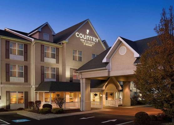 Country Inn & Suites by Radisson, Frackville (Pottsville), PA 1