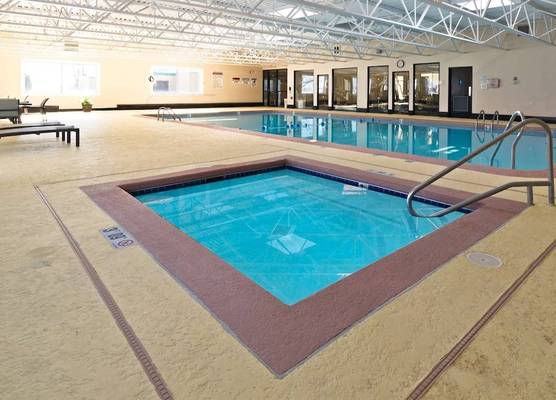 Days Inn by Wyndham Plattsburgh 1