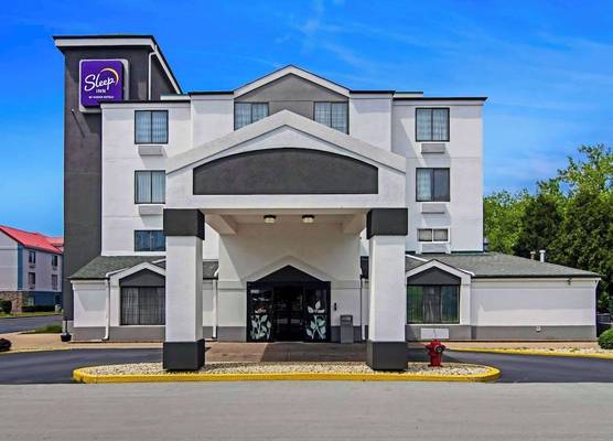 Sleep Inn near I-80 and I-94 1