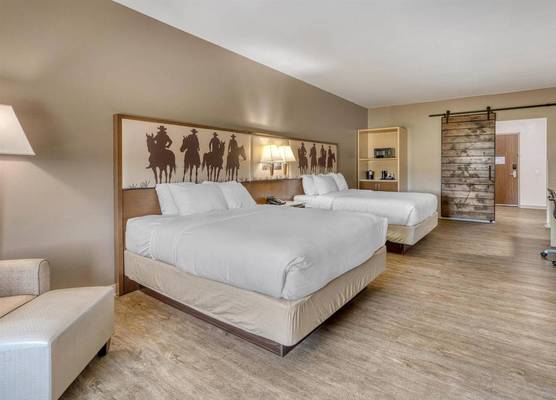 Best Western Bandera Suites & Saloon 1