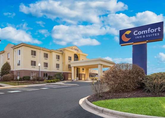Comfort Inn & Suites Brevard North 1
