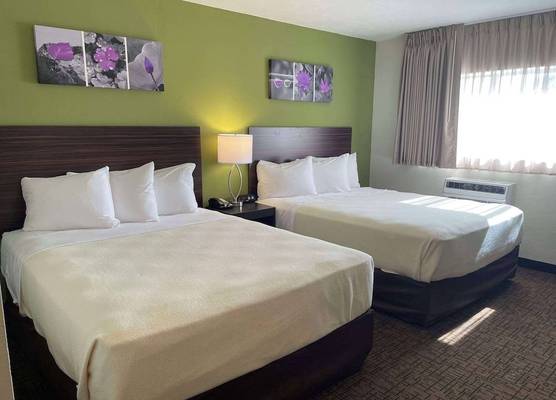 Suburban Studios Melbourne Airport 1