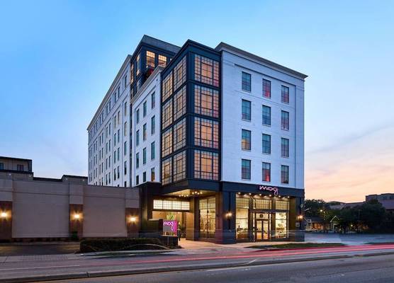 Moxy Charleston Downtown 1