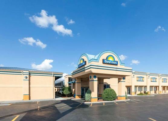 Days Inn by Wyndham Oklahoma City Fairground 1