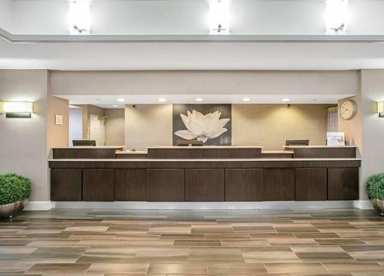 La Quinta by Wyndham DFW Airport South / Irving 1