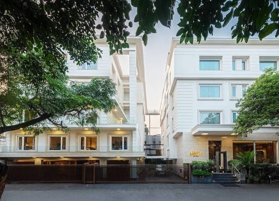 Hotel Saket 27 1