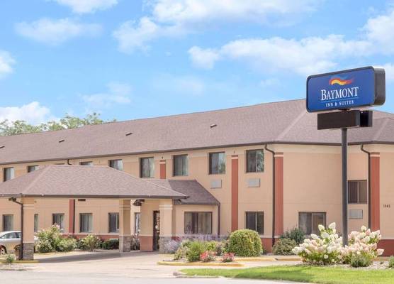 Baymont by Wyndham Waterloo 1