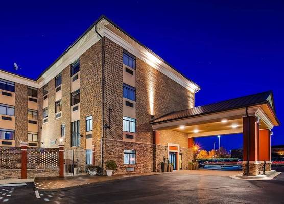 Best Western Plus Pineville-Charlotte South 1