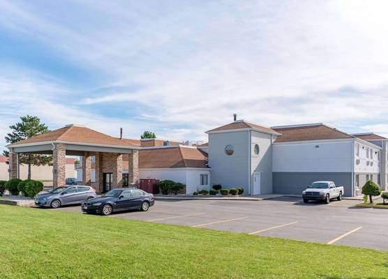 Quality Inn Fairborn near Wright Patterson AFB 1