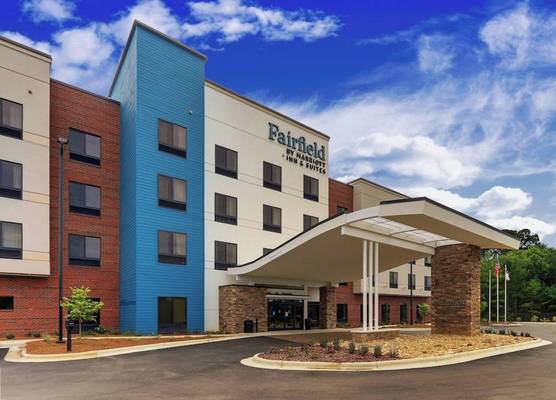 Fairfield Inn & Suites by Marriott Asheville Weaverville 1