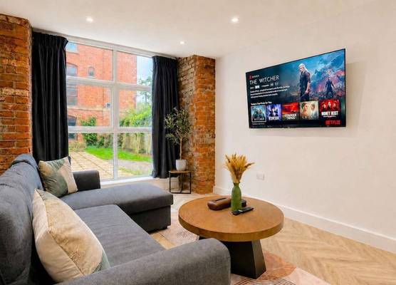 Stylish 1BR - Sleeps 4 - Free Parking - Manchester 1