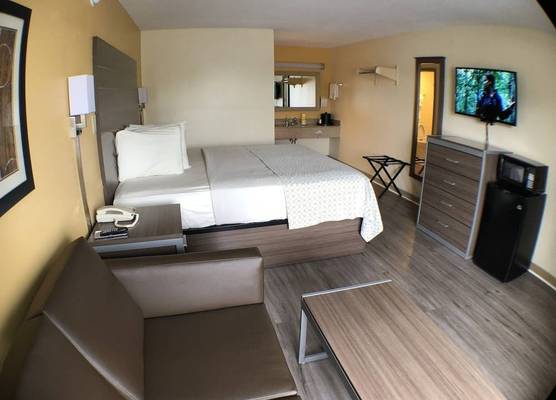 Southern Inn Lumberton 1