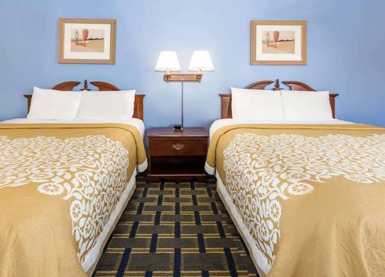 Days Inn by Wyndham Plymouth 1