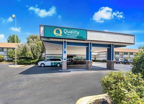Quality Inn & Suites Medford Airport 1