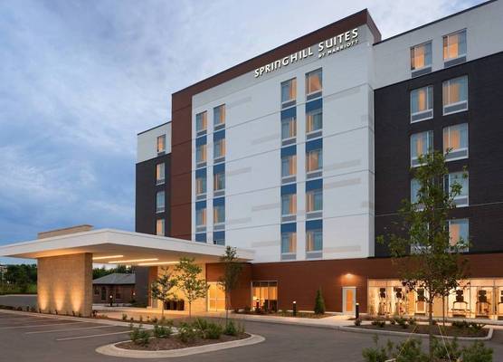 SpringHill Suites by Marriott Milwaukee West/Wauwatosa 1