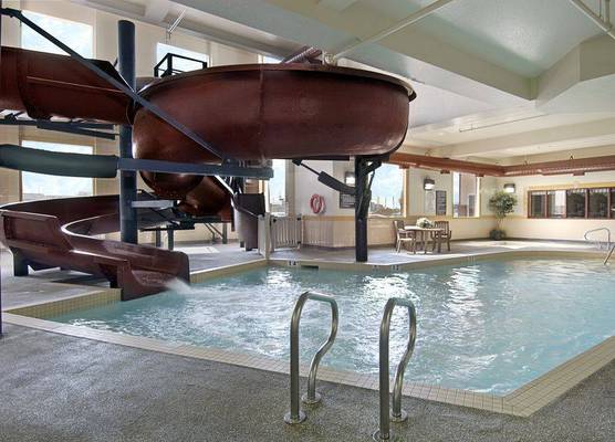 Canalta Hotel Airdrie 1
