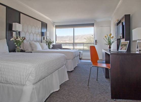 Park Pointe Hotel 1