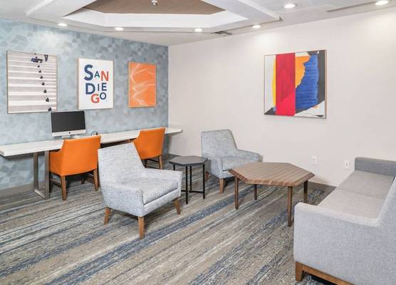 Holiday Inn Express & Suites SAN DIEGO OTAY MESA by IHG 1