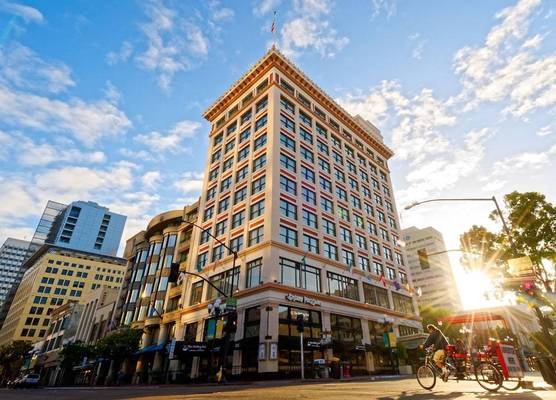 Gaslamp Plaza Suites 1