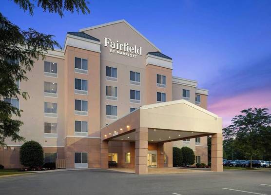 Fairfield Inn & Suites by Marriott Carlisle 1